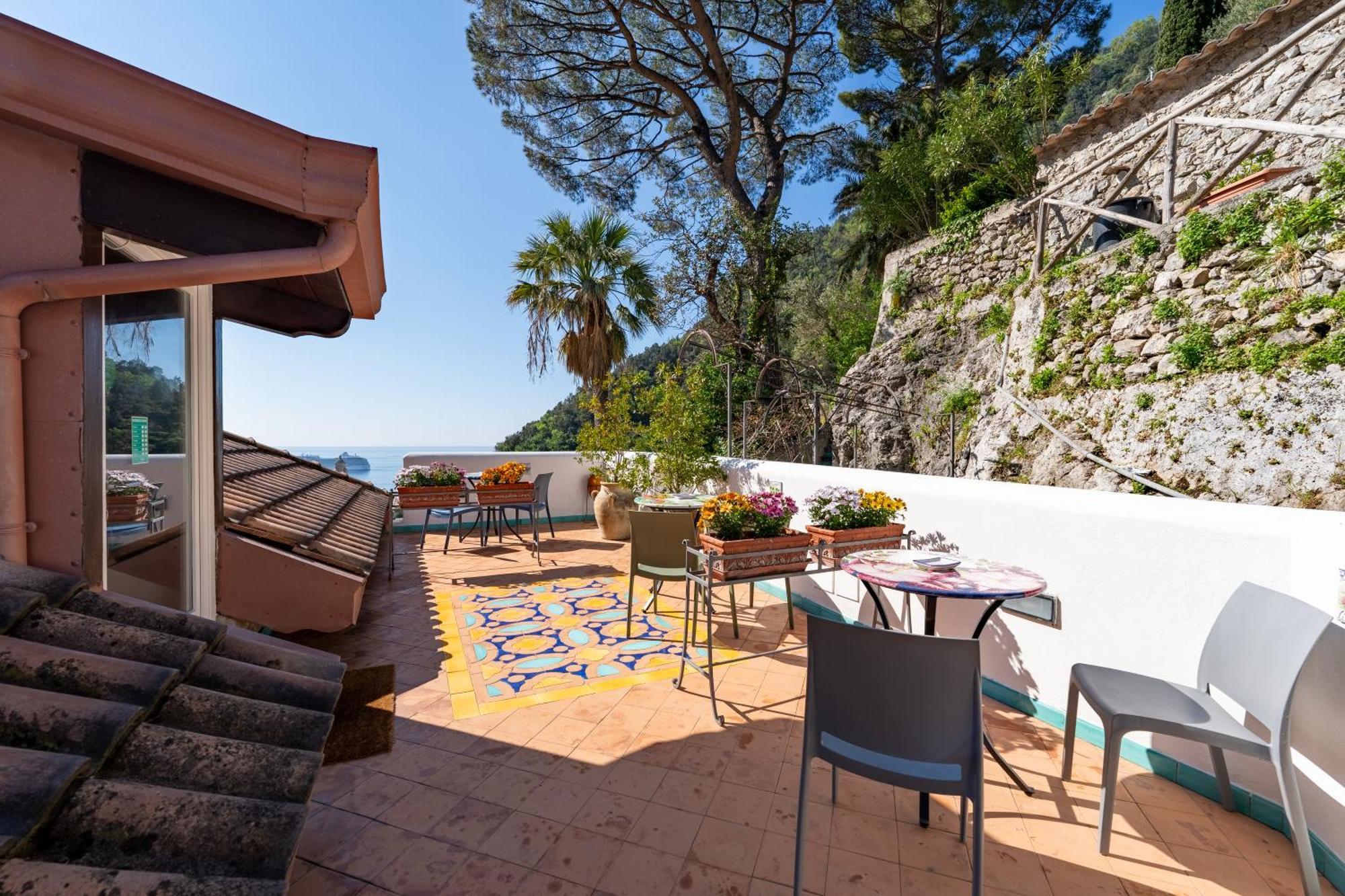 Hotel Villa Annalara Charme And Relax Amalfi Exterior photo