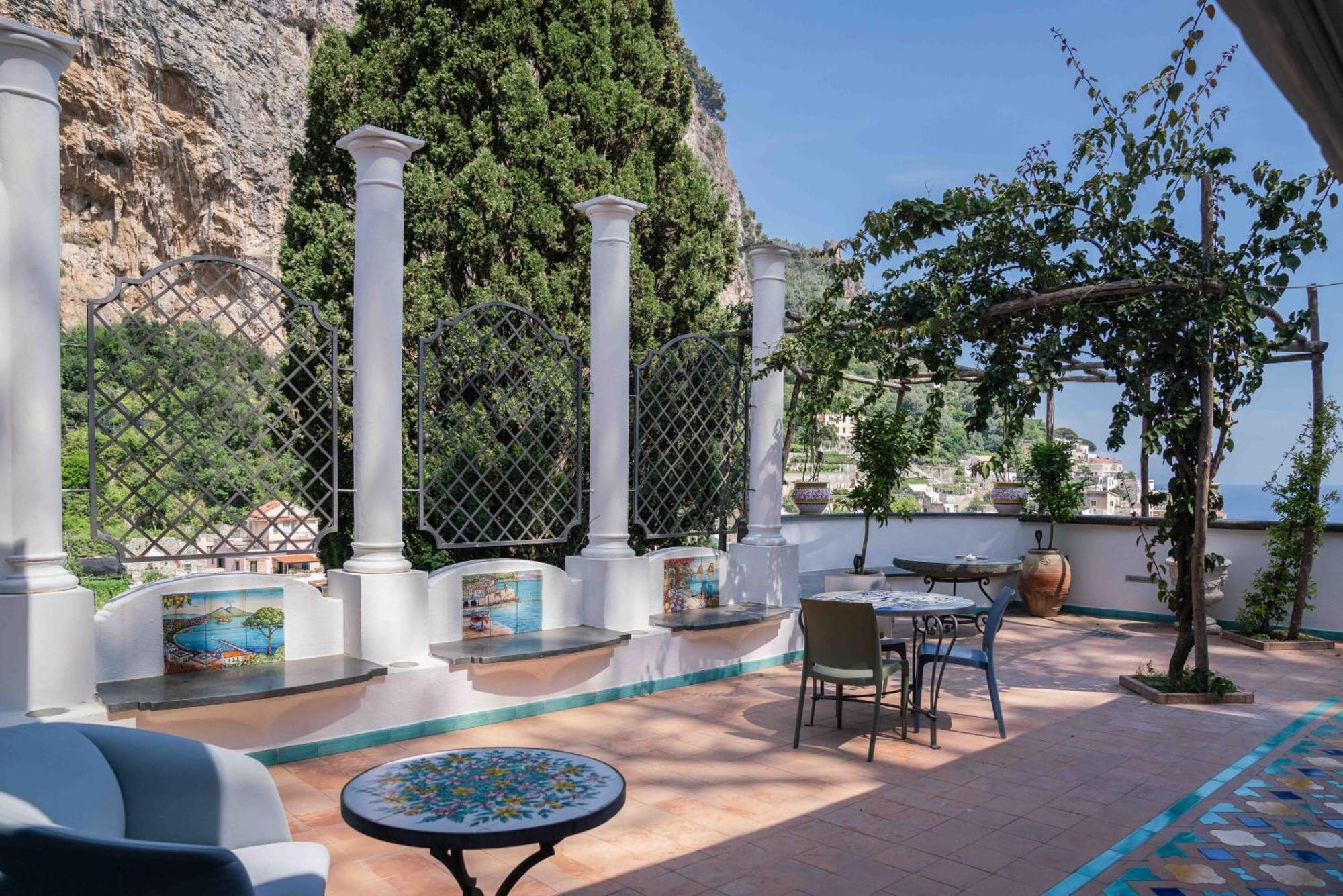 Hotel Villa Annalara Charme And Relax Amalfi Exterior photo