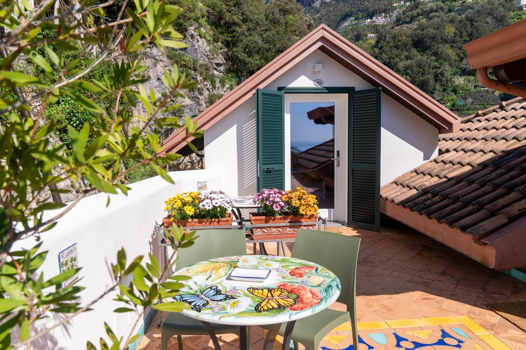 Hotel Villa Annalara Charme And Relax Amalfi Exterior photo